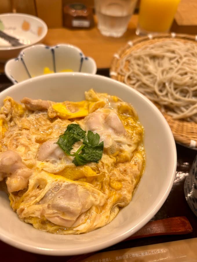 蕎麦屋の親子丼食べてみて🐓🥚【セノバ5階】蕎麦鷹乃
