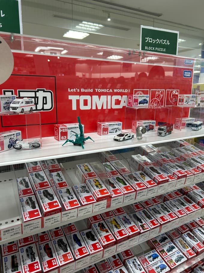 セノバのおもちゃ屋さん☆【セノバ3階ハンズ静岡店】ミニカーもキャラクターグッズも勢揃い♪
