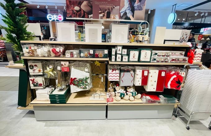 🎄クリスマスグッズ第一弾！新静岡セノバ【3COINS+plus 】お部屋が一気にクリスマスの雰囲気に…🌟